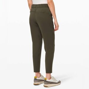 Lululemon On The Fly Pant Woven 28"
